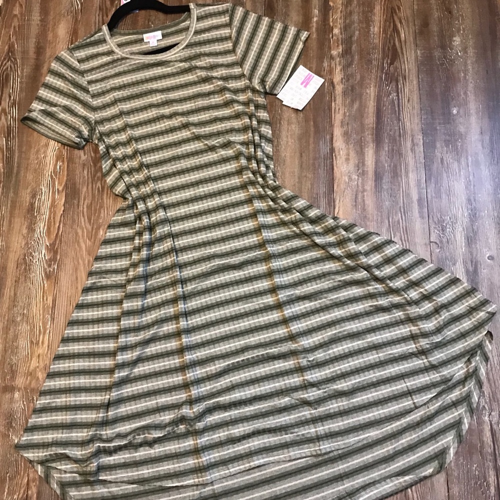 Lularoe Carly Dress Size M